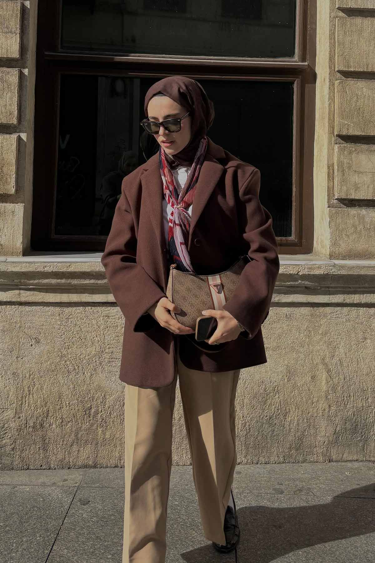 Dilara'nın Kombinini Keşfet