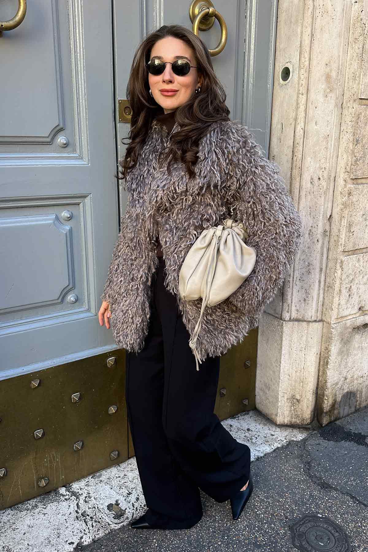 Ksenya'nın Kombinini Keşfet