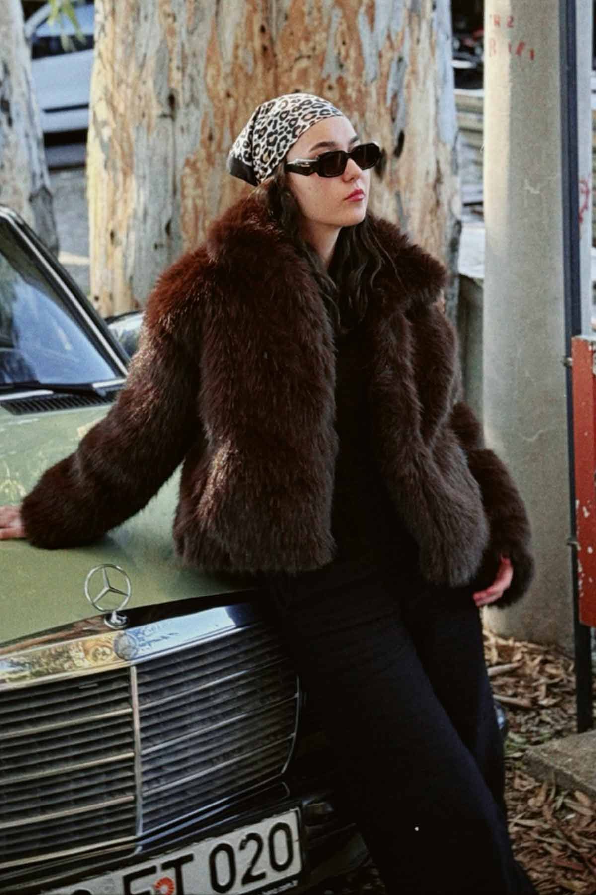 Ayşegül'ün Kombinini Keşfet