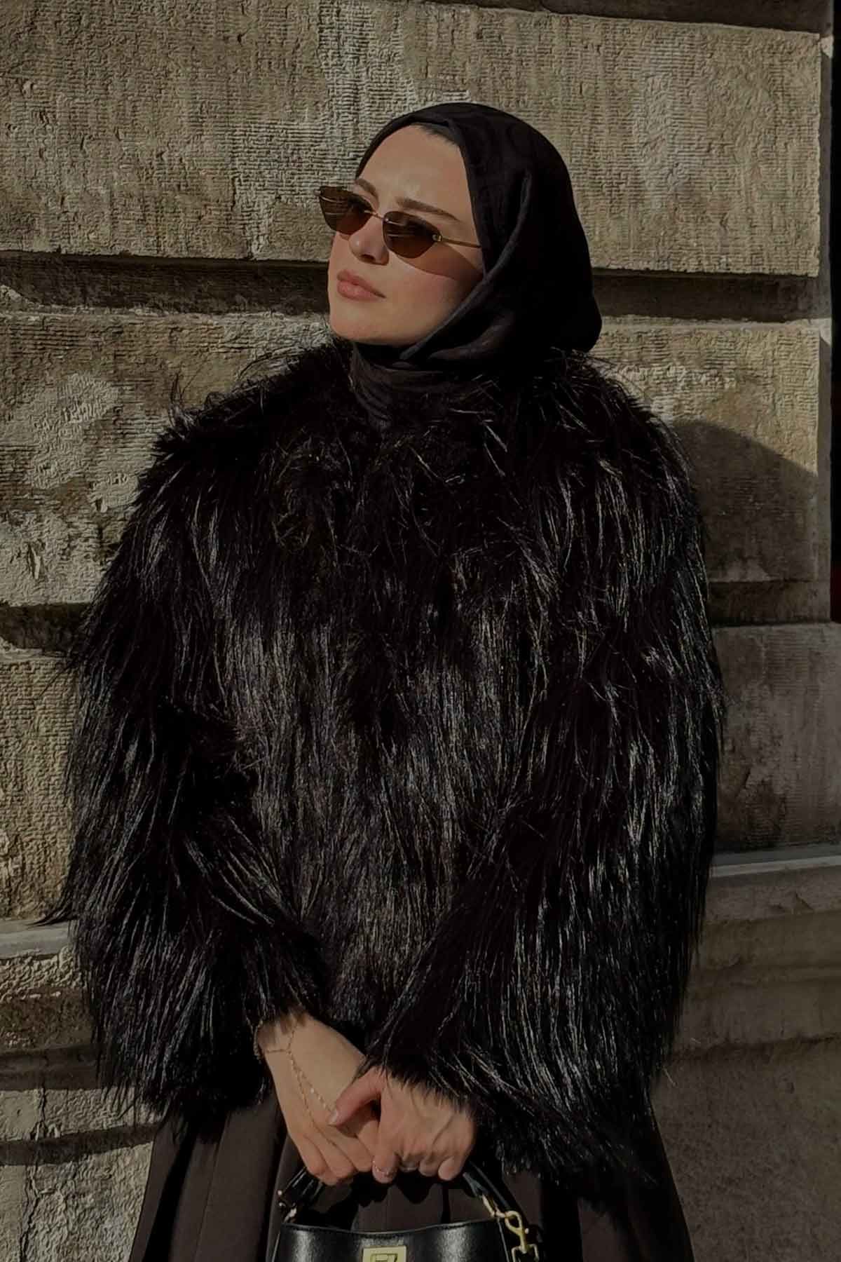 Dilara'nın Kombinini Keşfet