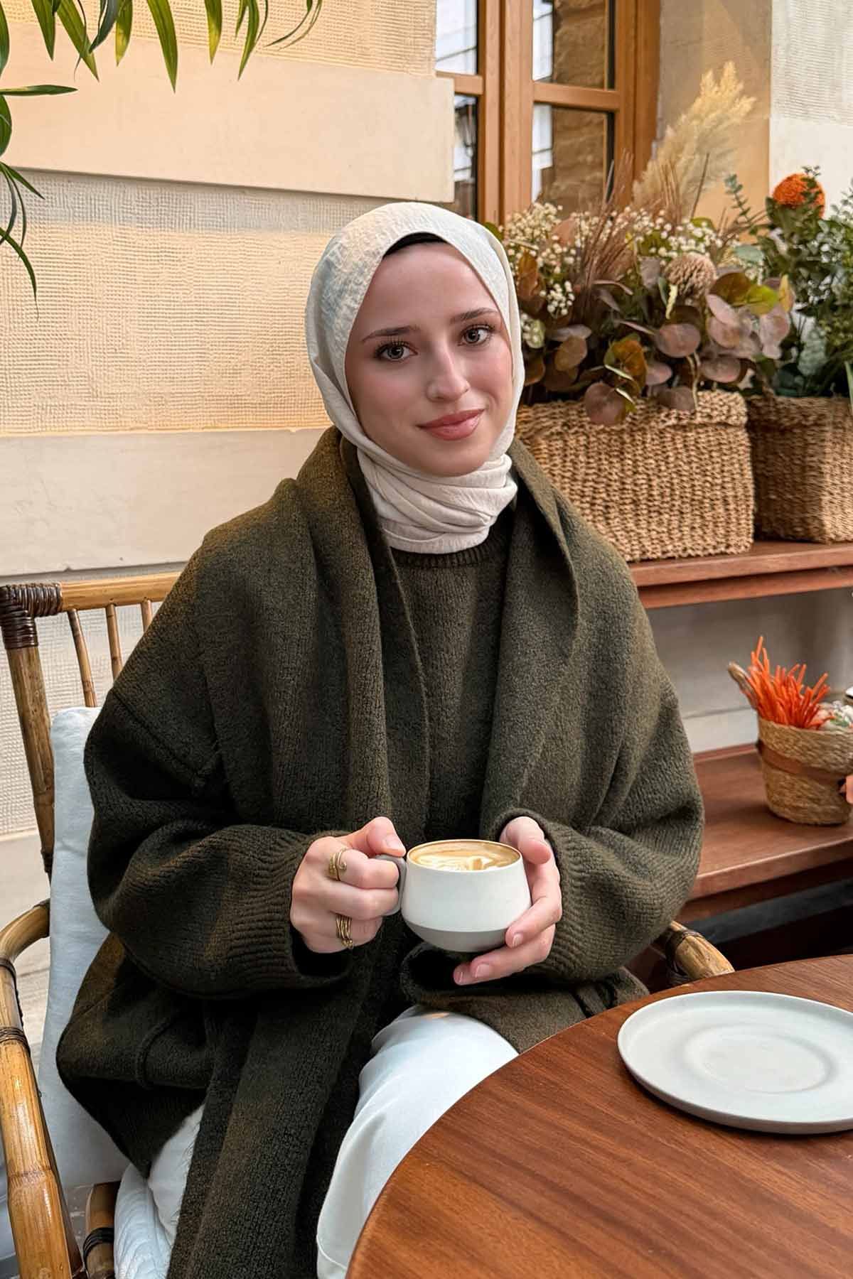 Zümra'nın Kombinini Keşfet