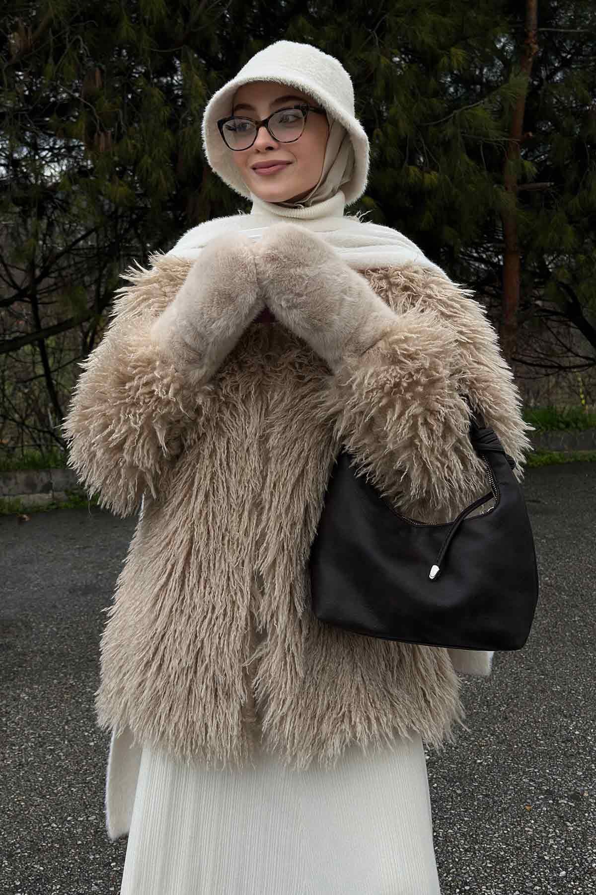 Seyda'nın Kombinini Keşfet