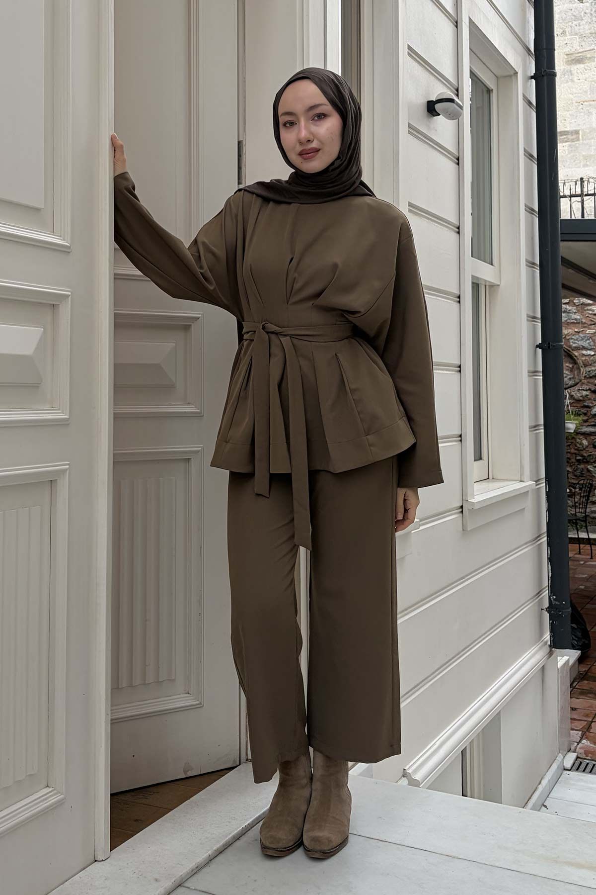 Azra'nın Kombinini Keşfet