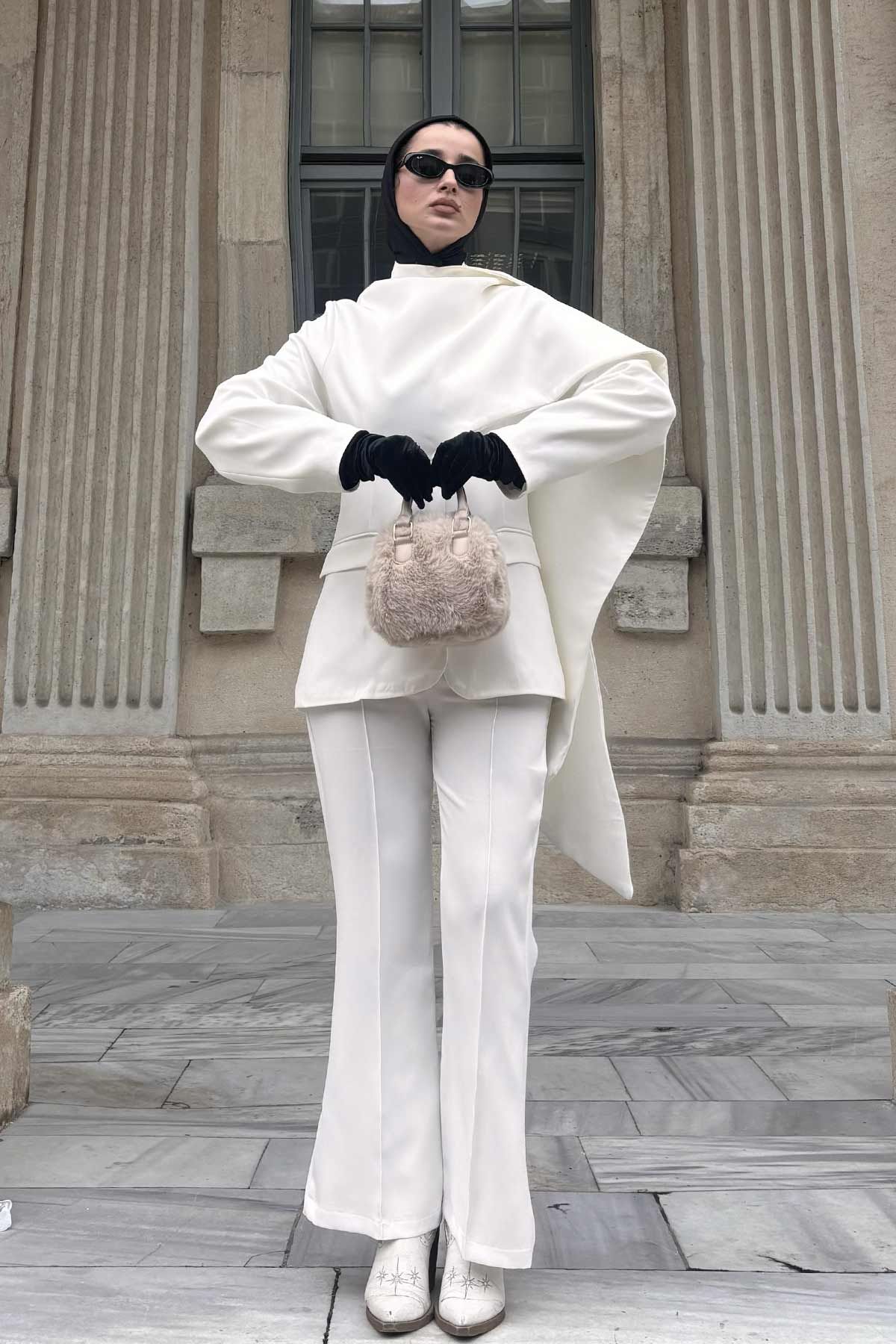 Dilan'ın Kombinini Keşfet