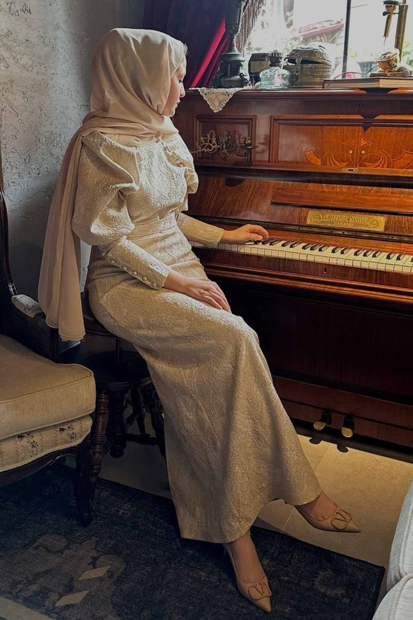 Burcu'nun Kombinini Keşfet2 - Thumbnail