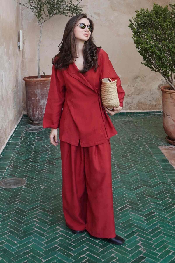 Ksenia'nın Kombinini Keşfet - Thumbnail