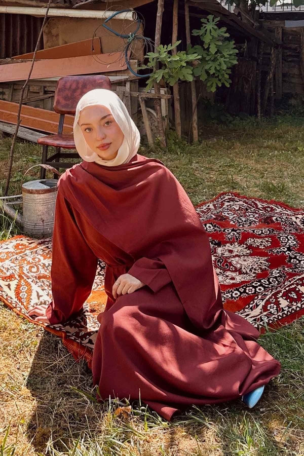 Ebrar'ın Kombinini Keşfet - Thumbnail