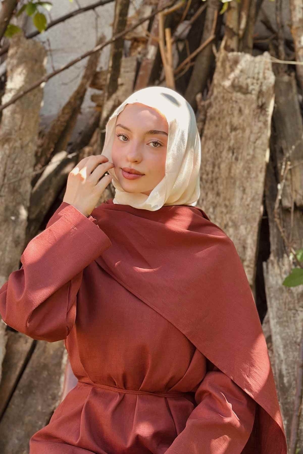 Ebrar'ın Kombinini Keşfet - Thumbnail