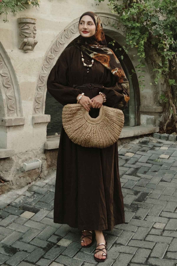 Ayşegül'ün Kombinini Keşfet - Thumbnail