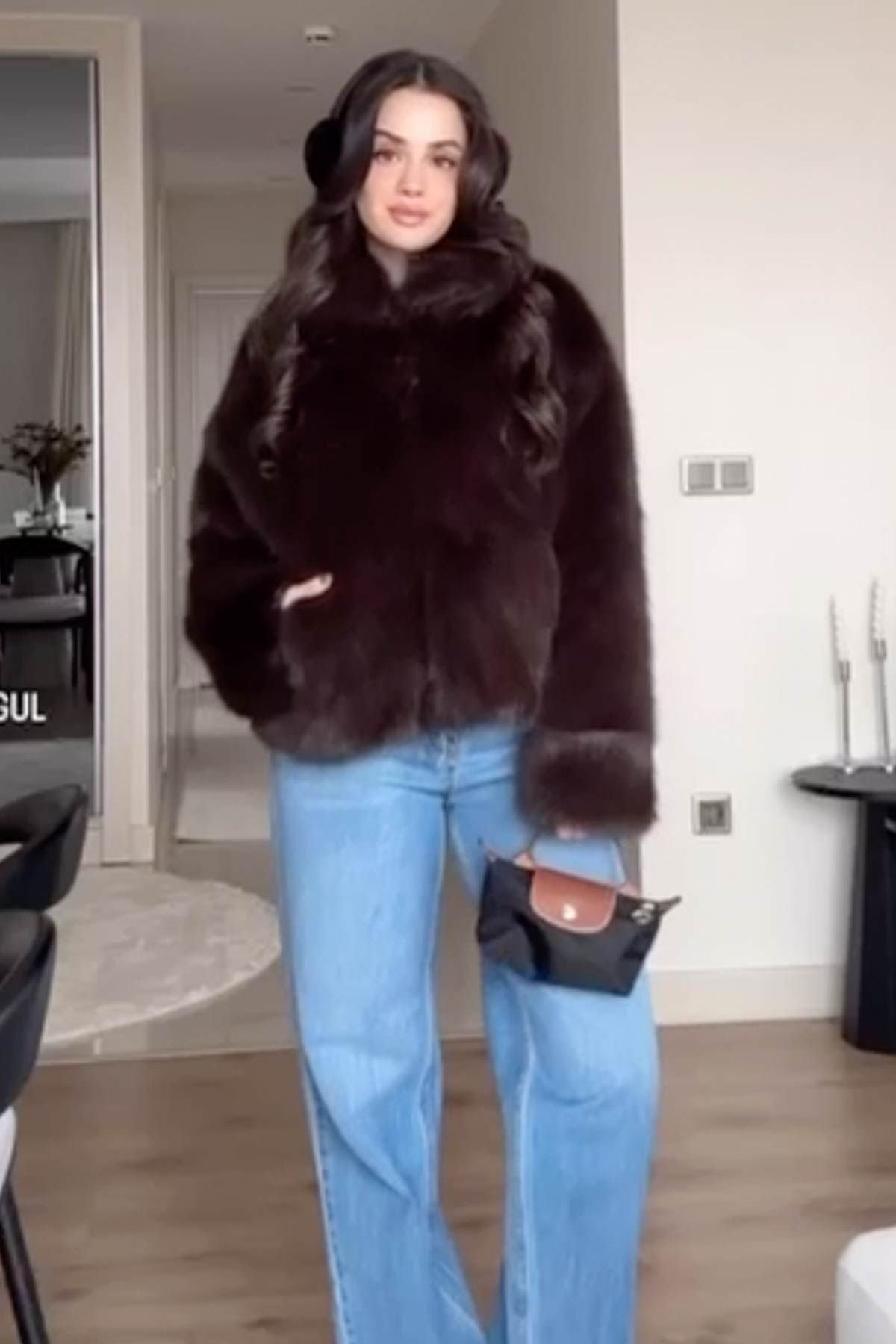 Öykü'nün Kombinini Keşfet