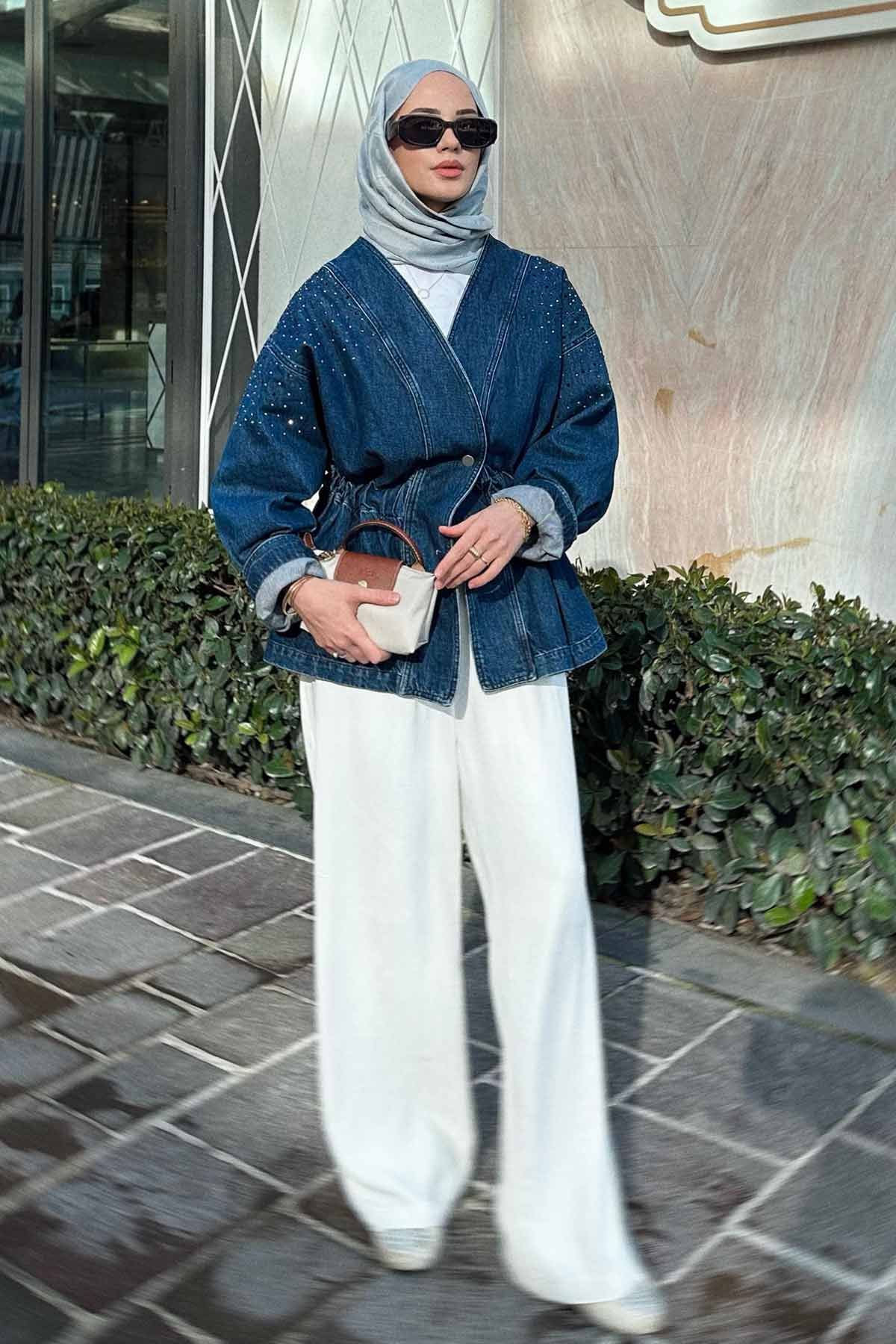 Elifnaz'ın Kombinini Keşfet (1)