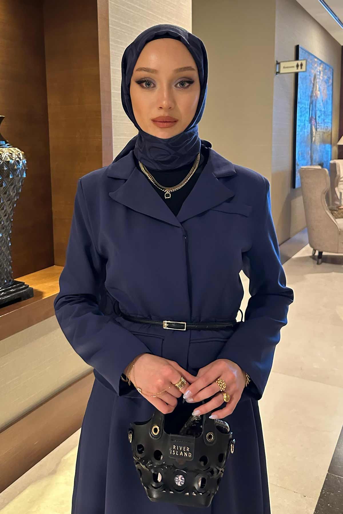 Betül'ün Kombinini Keşfet (1)