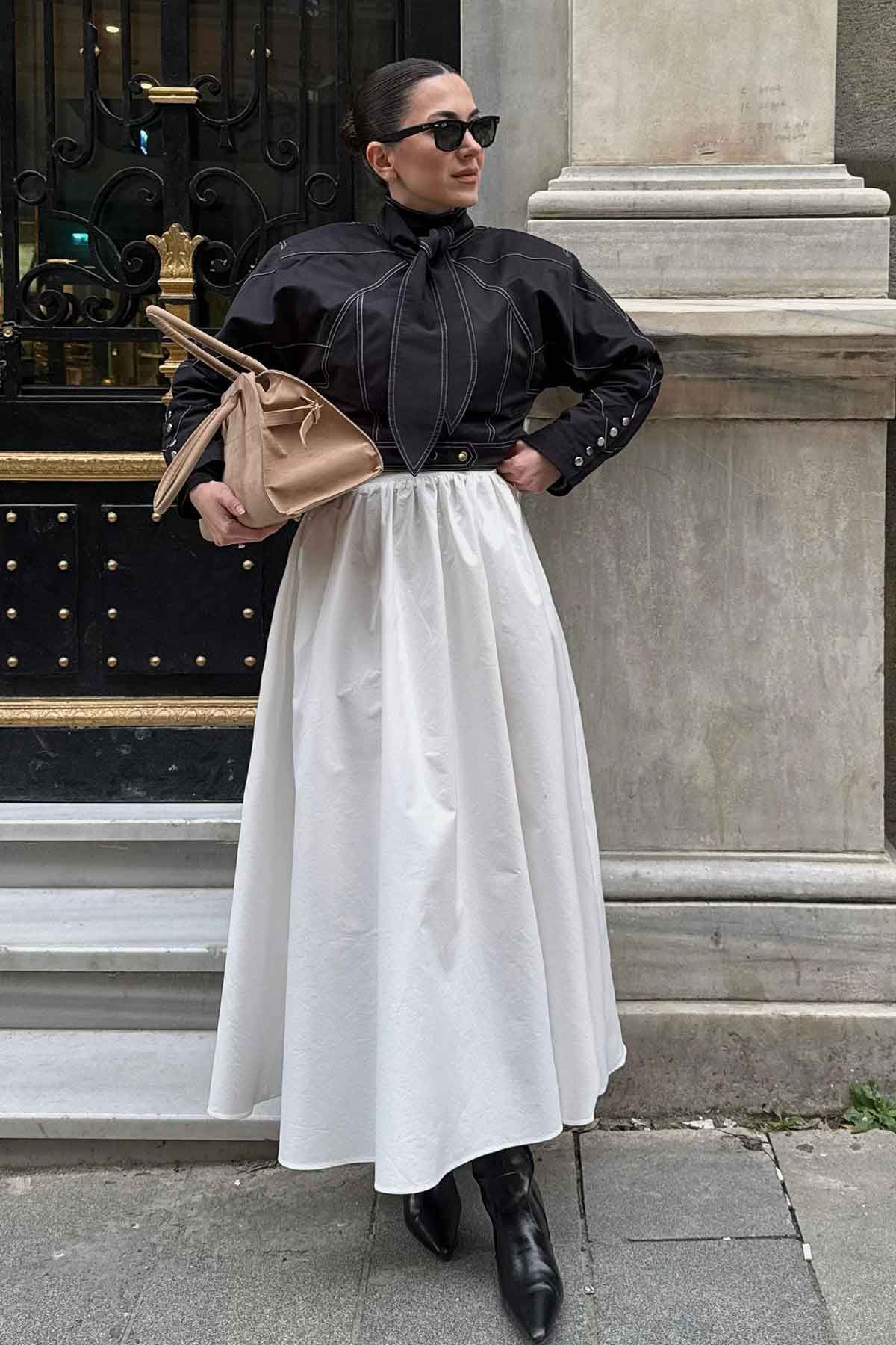 Esra'nın Kombinini Keşfet