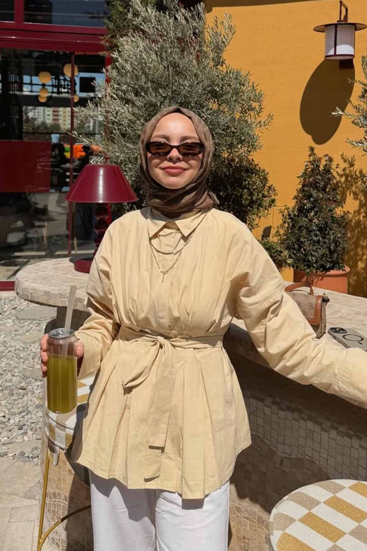 Tuğçe'nin Kombinini Keşfet