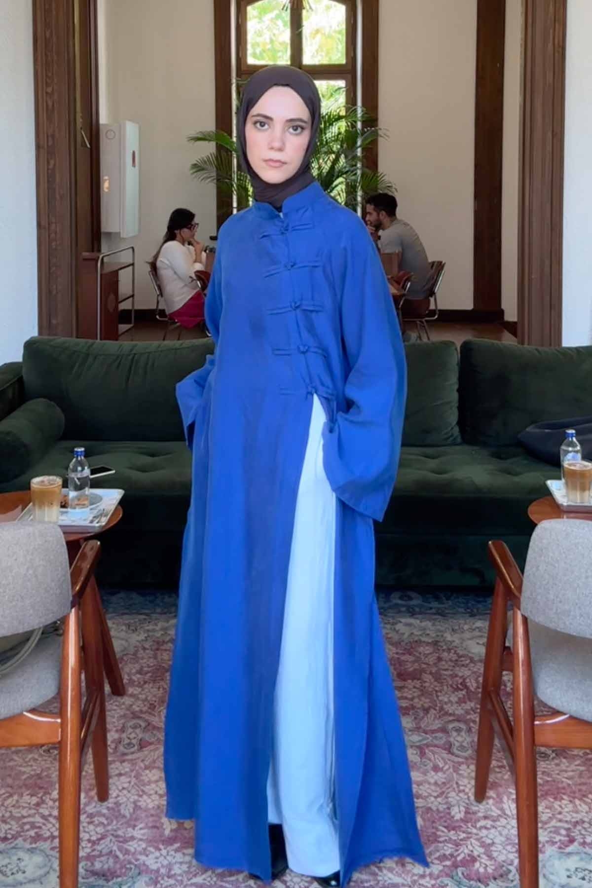 Yasemin'in Kombinini Keşfet