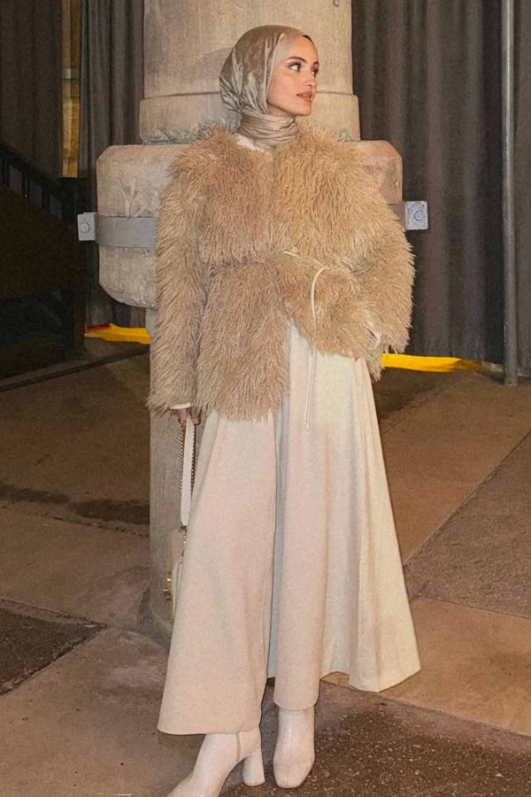 Ayşenur'un Kombinini Keşfet - Thumbnail