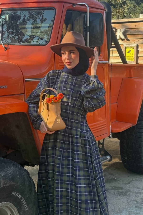 Sümeyra'nın Kombinini Keşfet - Thumbnail