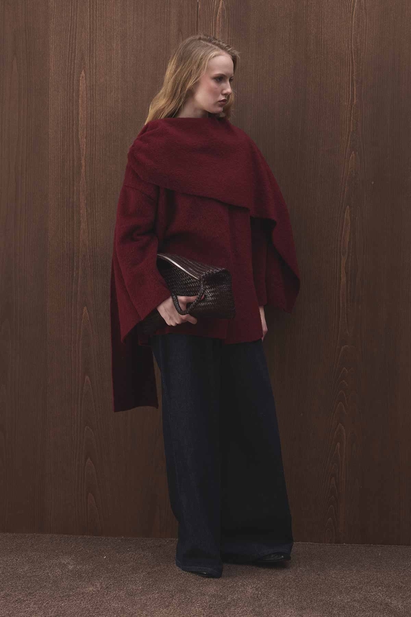 Hooopstore - Asimetrik Kesim Pelerin Yaka Bordo Kaban