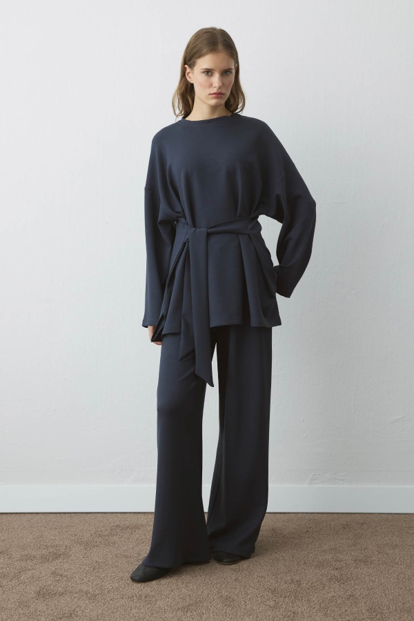 Hooopstore - Belden Bağlama Detaylı Rahat Kesim Lacivert Pantolon Takım