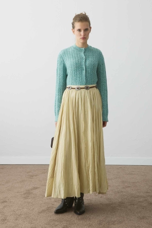 Beli elastik pantolon