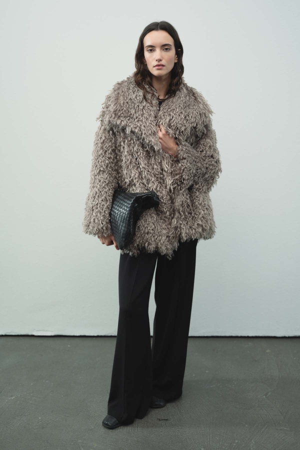 Hooopstore - Deri Kemer Detaylı Suni Kürk Vizon Ceket