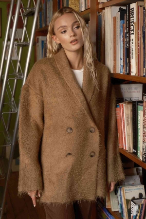 Düğme Detaylı Camel Hırka