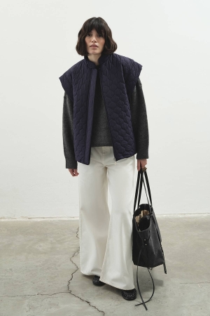 Beli elastik pantolon