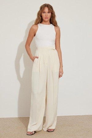 Beli elastik pantolon