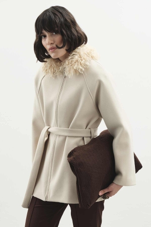 Beli elastik pantolon