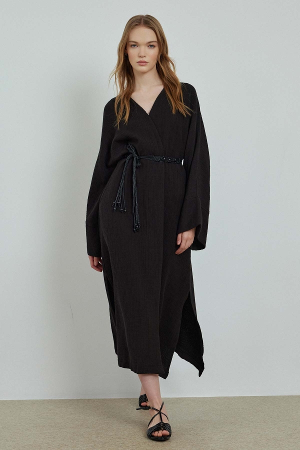 Organik Dokulu Siyah Kimono · 2