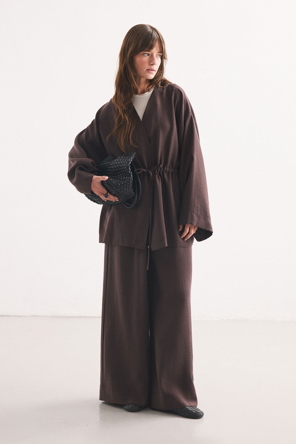 Önden Bağlama Detaylı Kahve Kimono Pantolon Takım