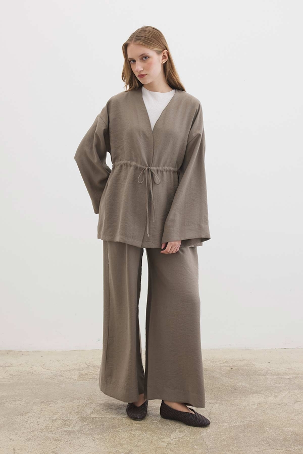 Önden Bağlama Detaylı Vizon Kimono Pantolon Takım · 4