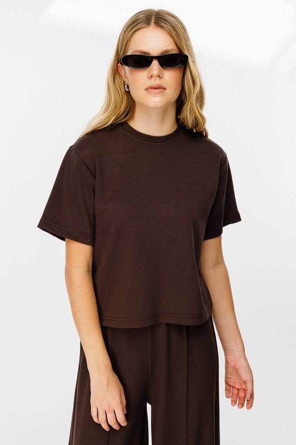Pamuklu Basic Kahve Tshirt · 3