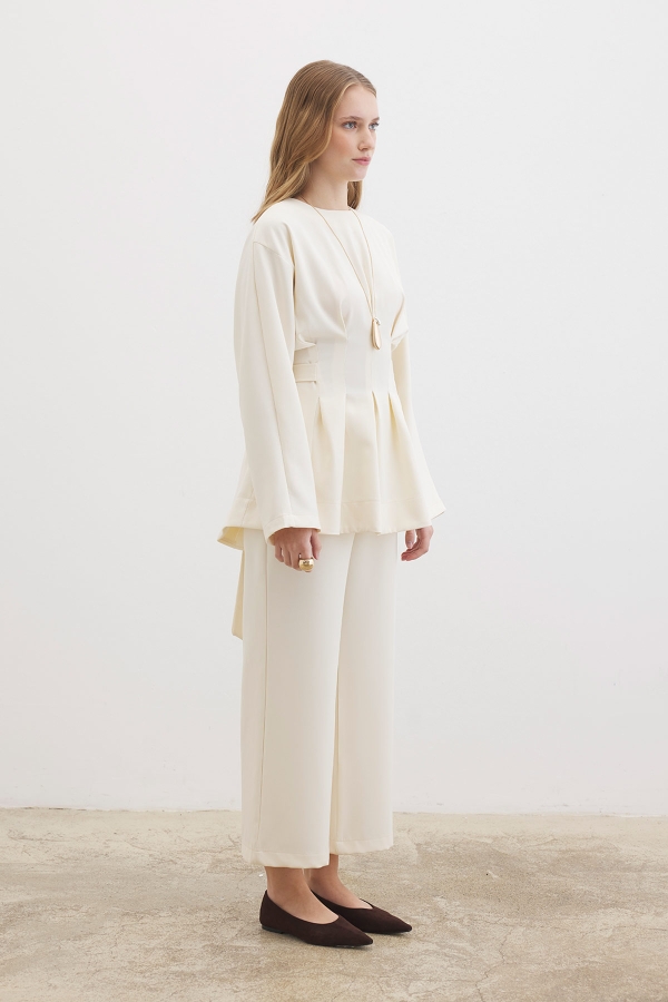 Pile Detaylı Bluz Krem Pantolon Takım · 4