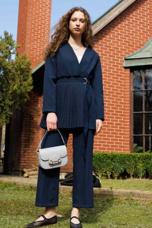 Beli elastik pantolon