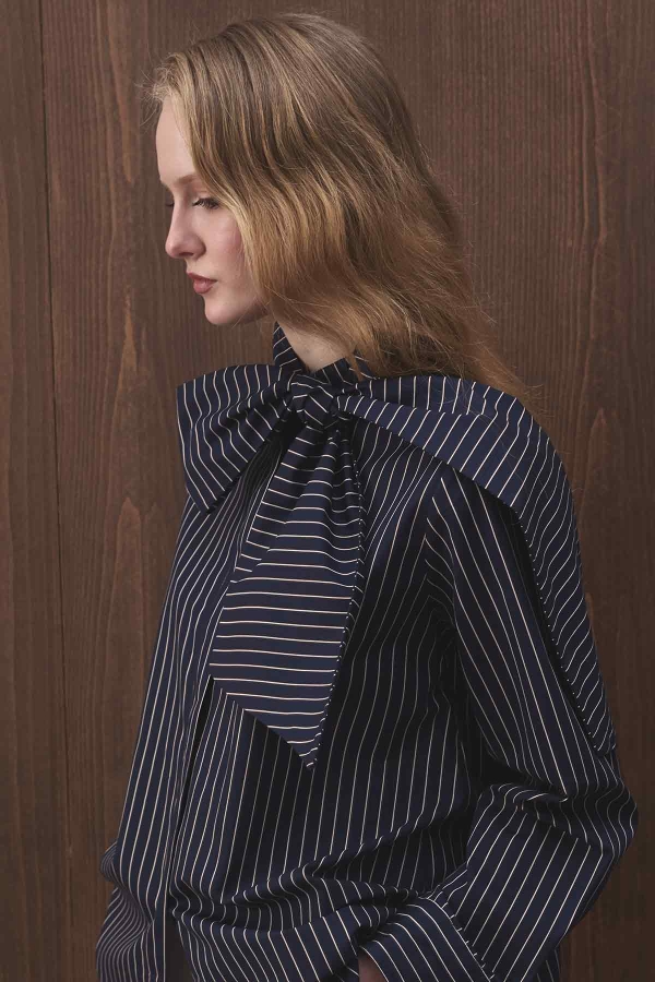 Premium Çıkarılabilir Bağlama Detaylı Çizgili Poplin Lacivert Gömlek · 5
