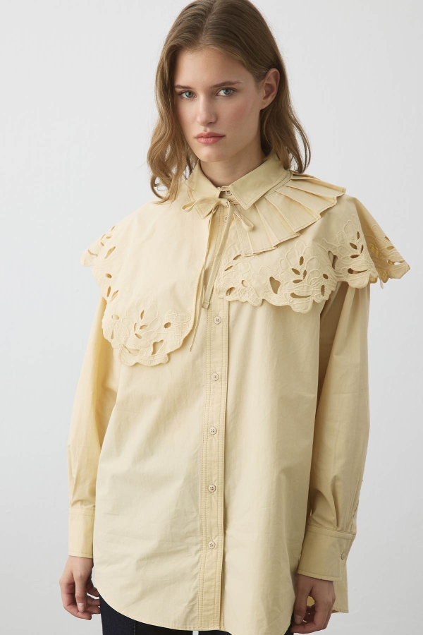 Premium Poplin Pilise Detaylı Nakışlı Butter Yellow Yaka · 2