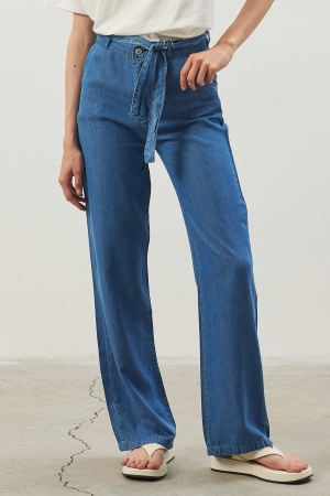 Dokulu Denim Mavi Pantolon