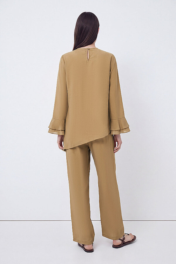 Volanlı Camel Bluz Pantolon Takım · 5