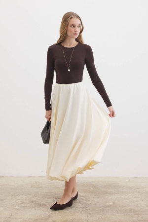 Beli elastik pantolon