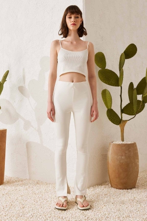 Yırtmaç Detaylı Pantolon - Beyaz